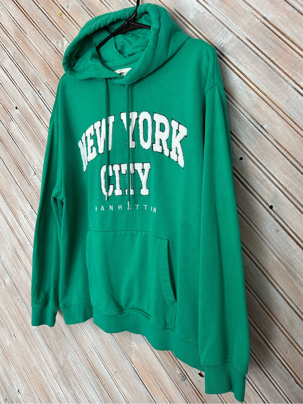 H&M Green "New York City" Manhattan Hoodie Sweatshirt Strings & Pocket - Picture 2 of 7